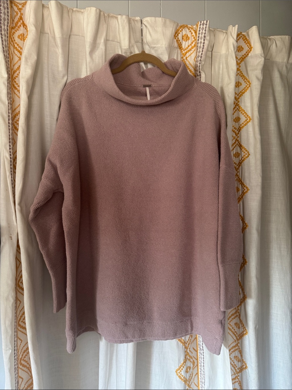 Free People sweater size L
